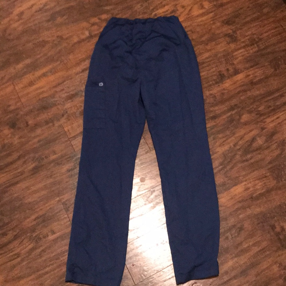 Wonder wink women’s maternity cargo scrub pants❤️